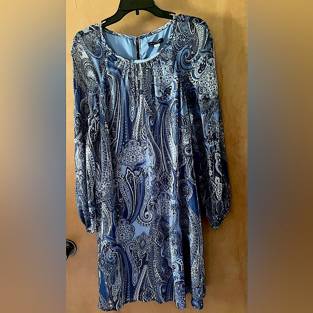 TOMMY HILFIGER LADIES BEAUTIFUL BLUE DRESS,  SIZE 12,  GREAT CONDITION